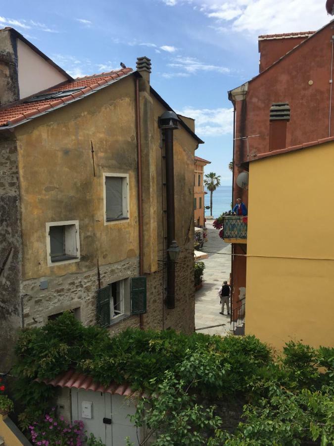 Casa Di Rosa Apartment San Lorenzo al Mare Bagian luar foto